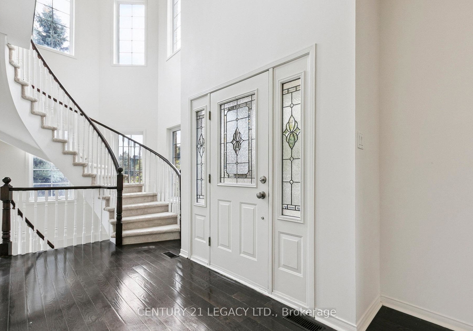 1-brimforest-gate-scarborough-ontario-e12433609