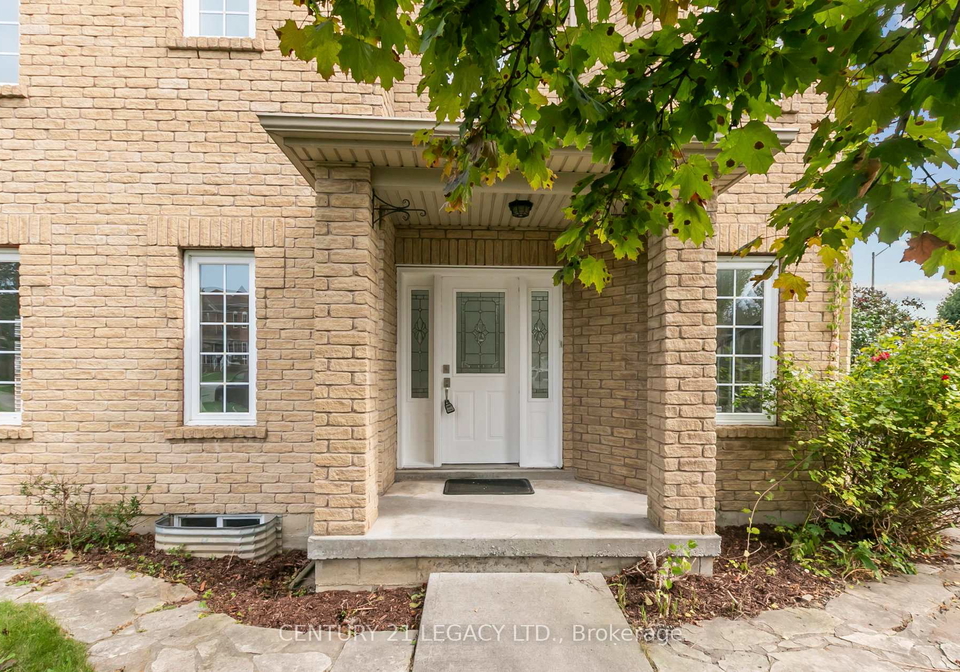 1-brimforest-gate-scarborough-ontario-e12433609