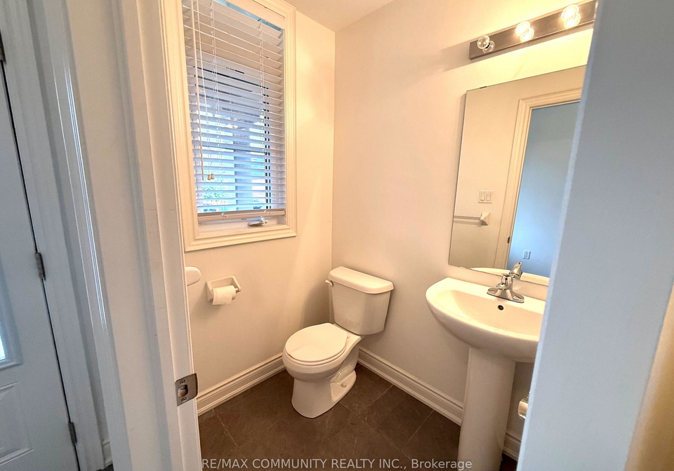 234-lyle-drive-clarington-ontario-e12433996