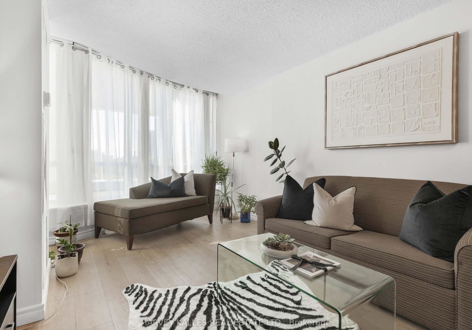 2550-lawrence-avenue-e-scarborough-ontario-e12435584