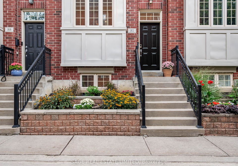 31-tompkins-mews-toronto-ontario-e12435800