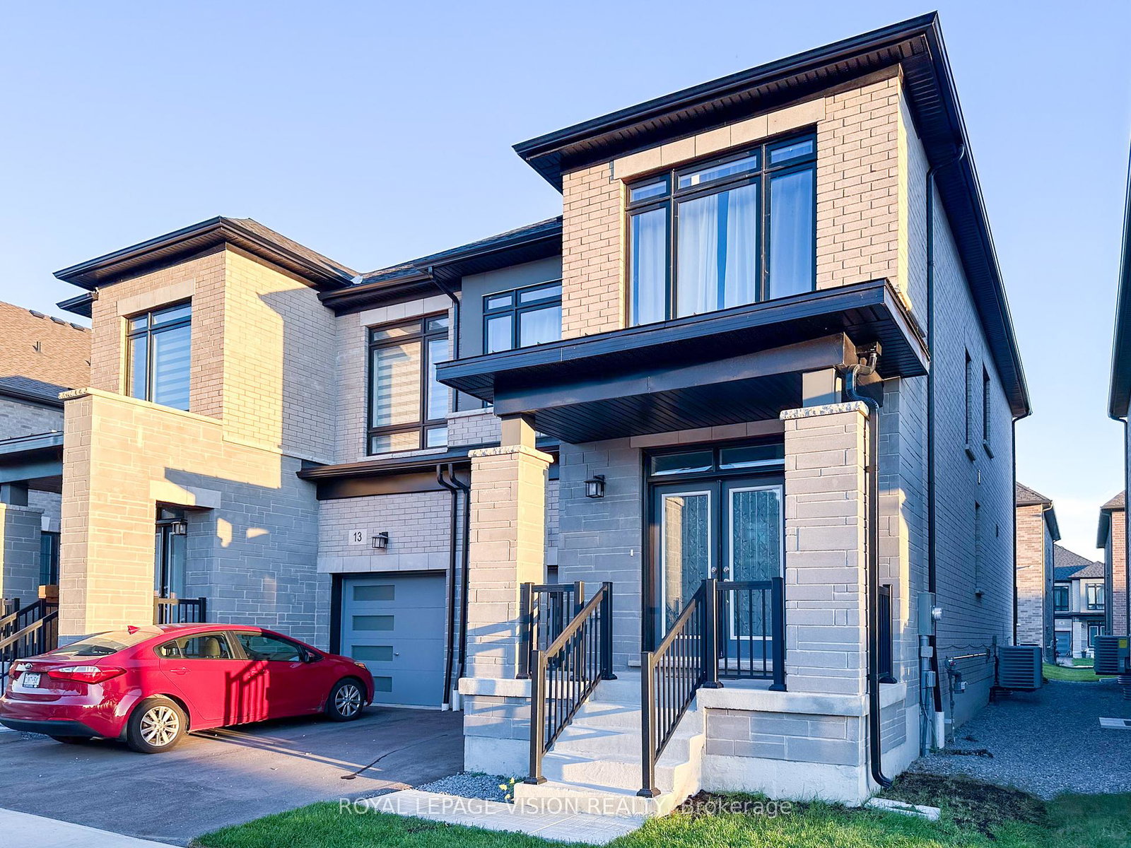 11-waterfront-crescent-whitby-ontario-e12435950