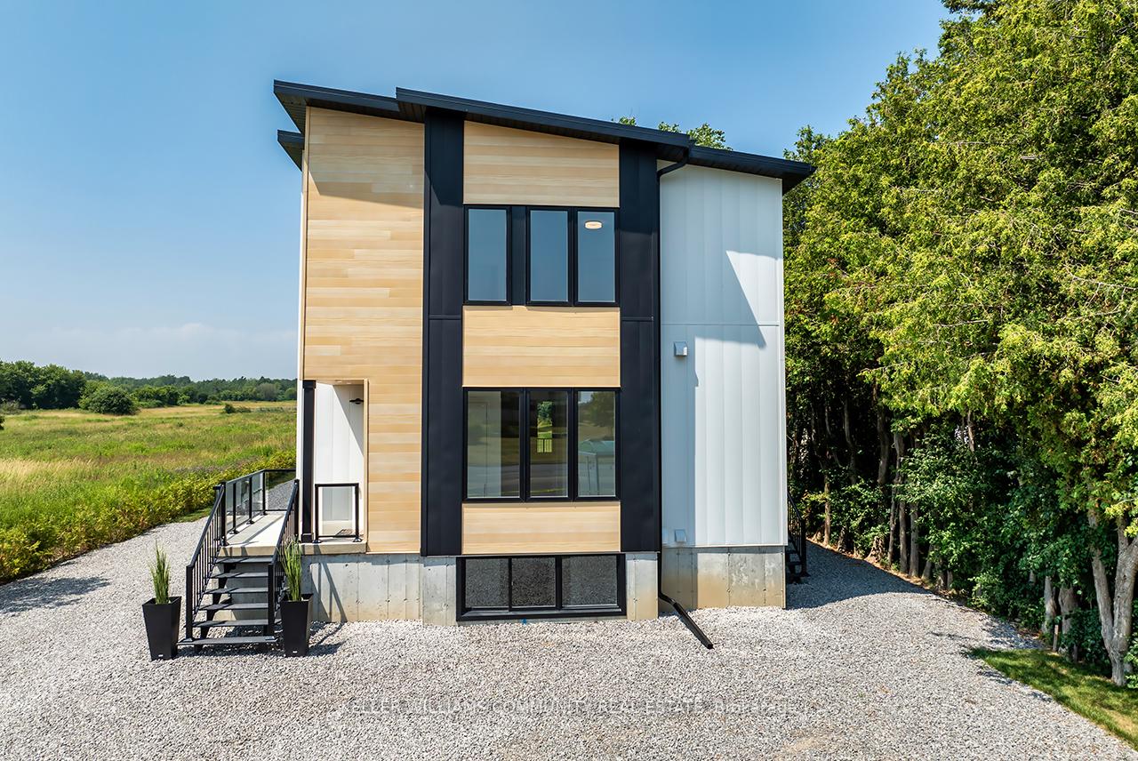 2246-highway-2-clarington-ontario-e12436245