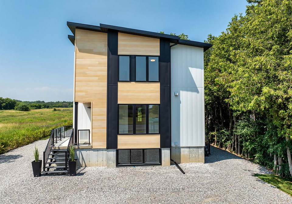 2246-highway-2-clarington-ontario-e12436245