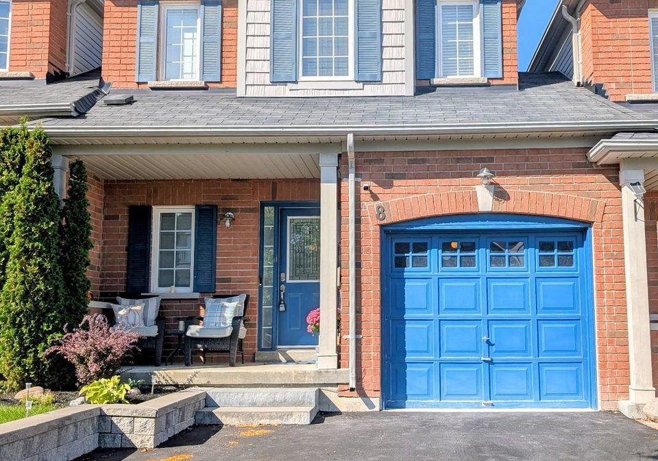 8-bagnell-crescent-clarington-ontario-e12436509