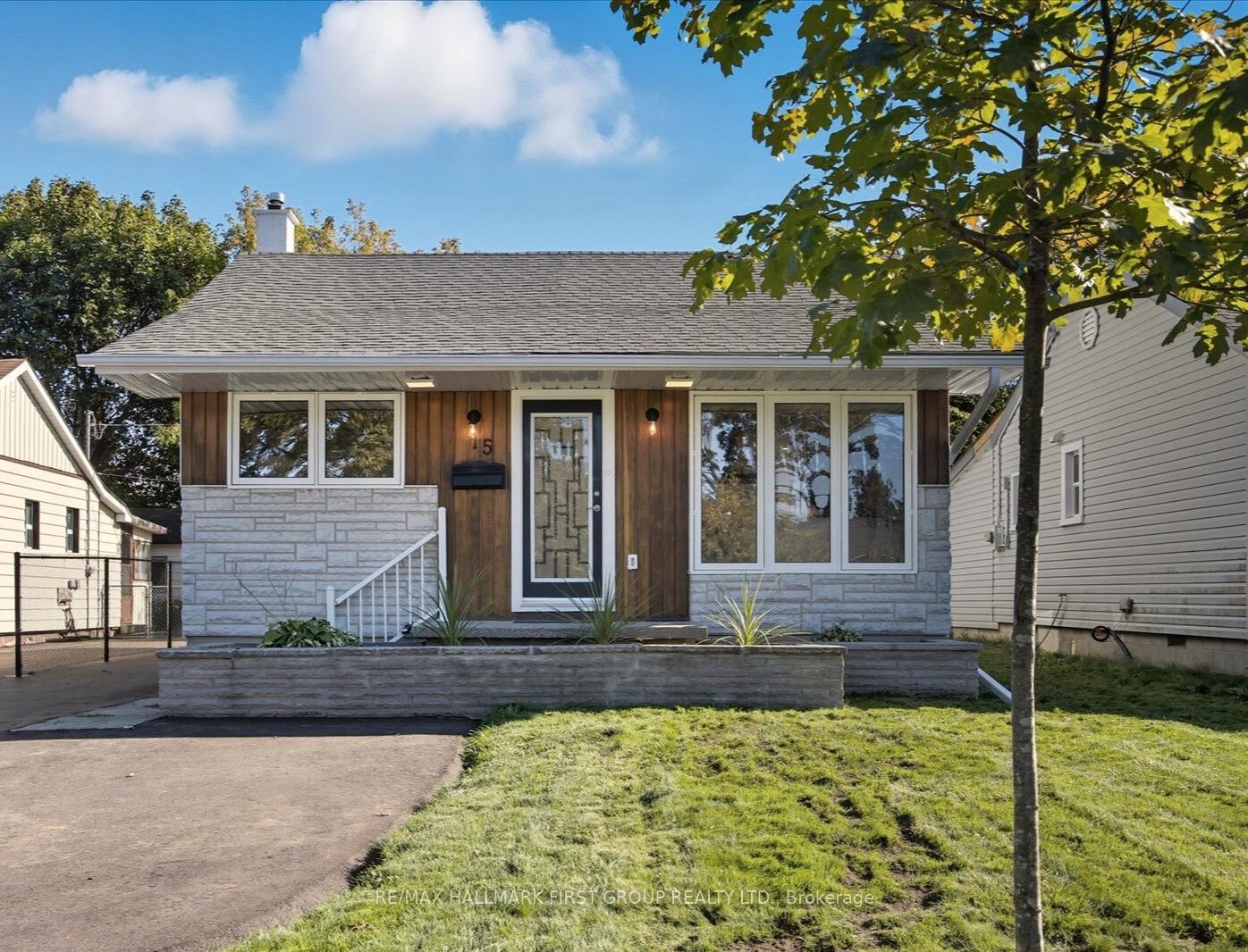 15-pine-street-ajax-ontario-e12436696