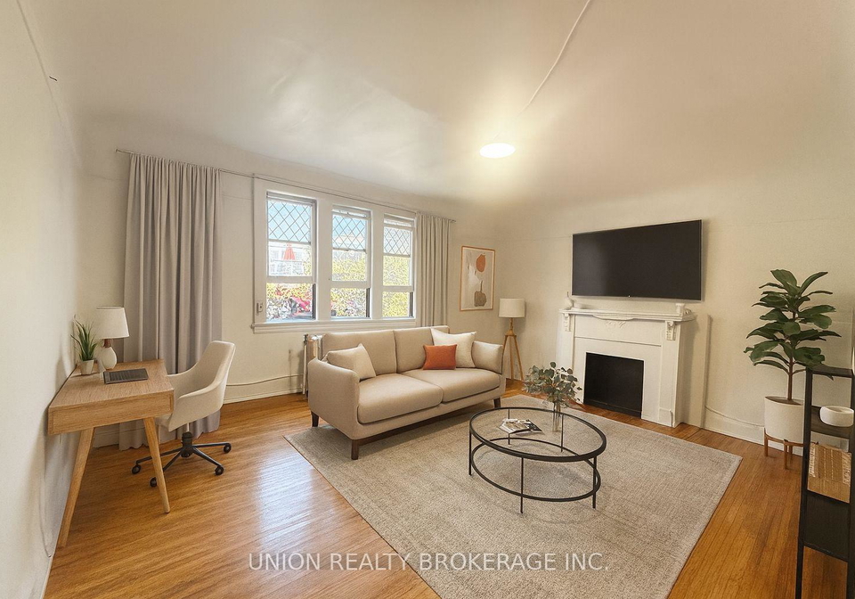 2393-queen-street-e-toronto-ontario-e12436797