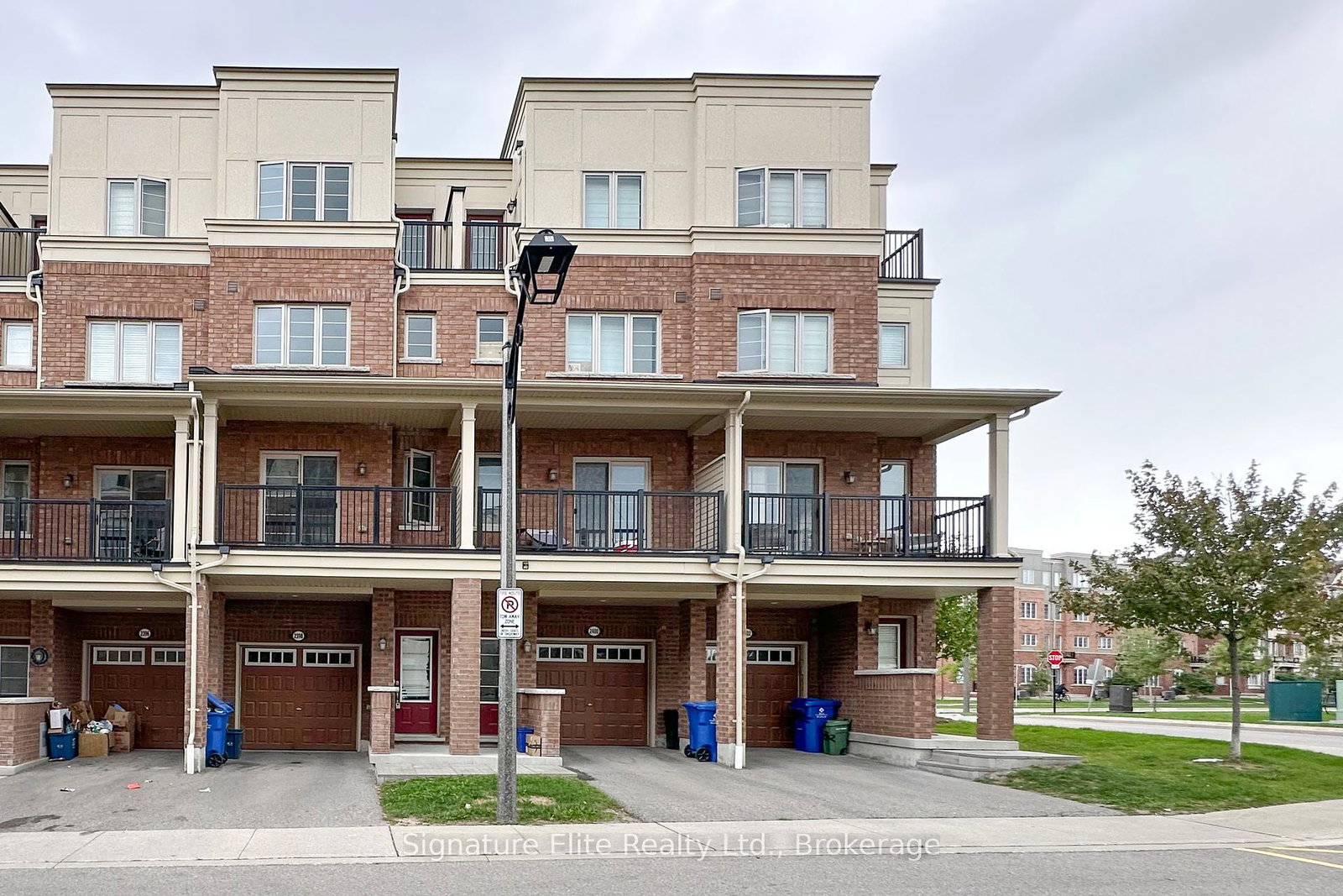 2398-chevron-prince-path-oshawa-ontario-e12437342