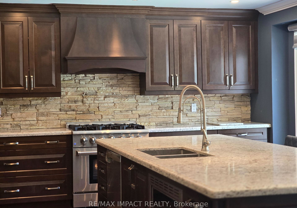 28-fairmeadow-place-e-whitby-ontario-e12437381