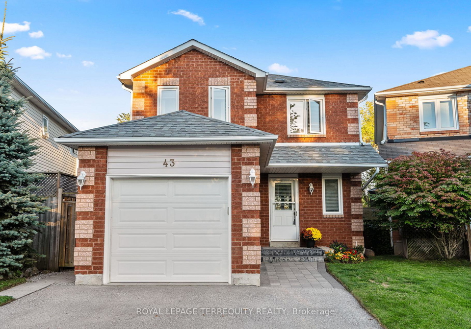 43-champine-square-clarington-ontario-e12437926