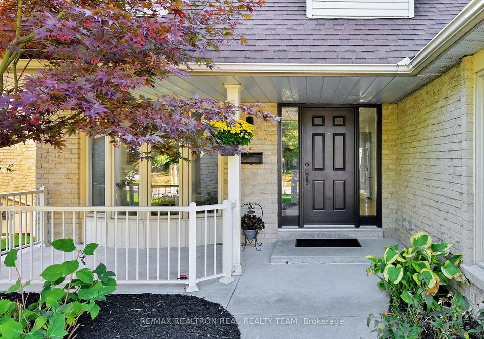 345-regal-briar-street-whitby-ontario-e12438070