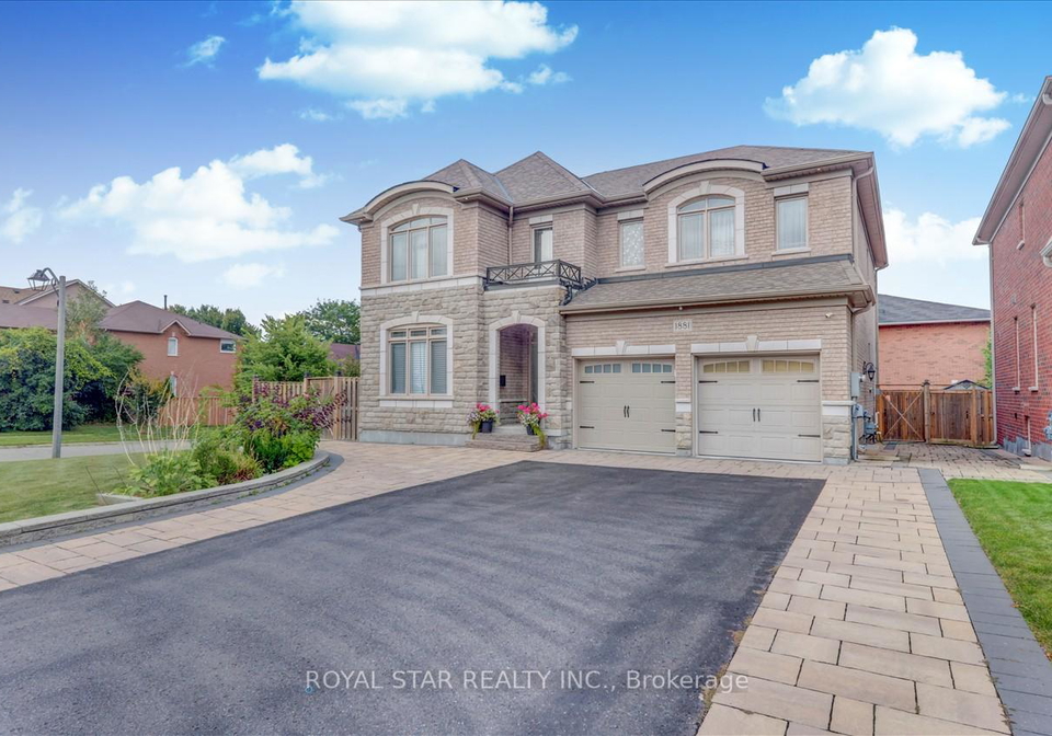 1881-pine-grove-avenue-pickering-ontario-e12438166