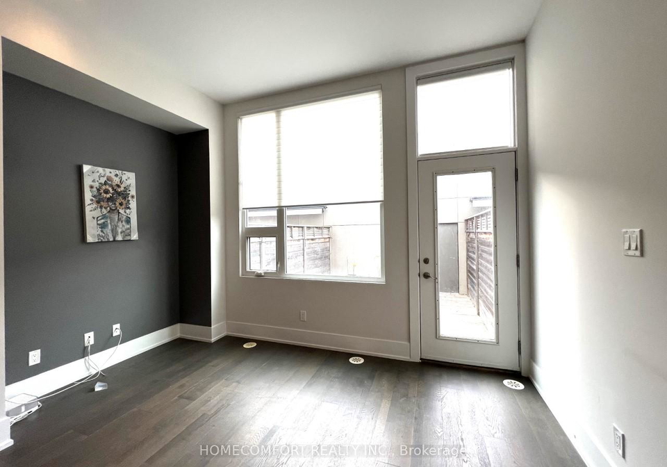 82-boulton-avenue-toronto-ontario-e12438973