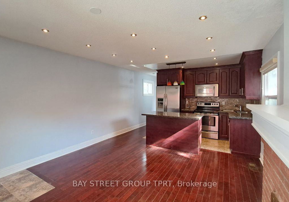 31-west-lynn-avenue-toronto-ontario-e12438974
