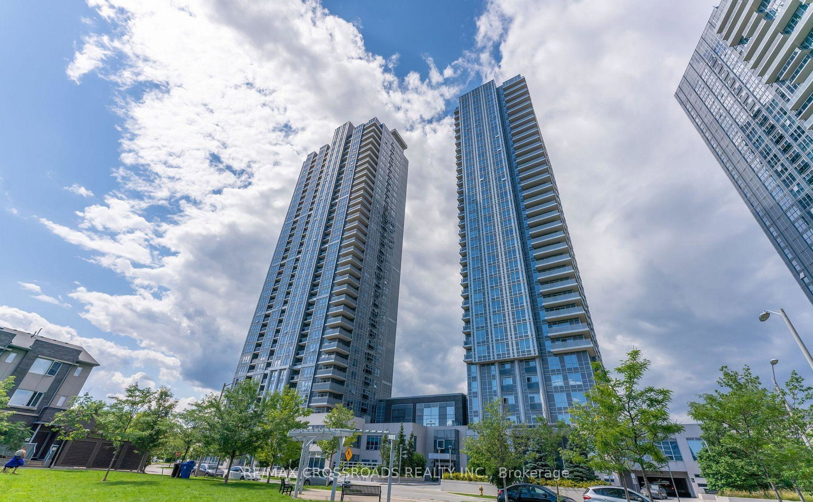 275-village-green-square-scarborough-ontario-e12439120