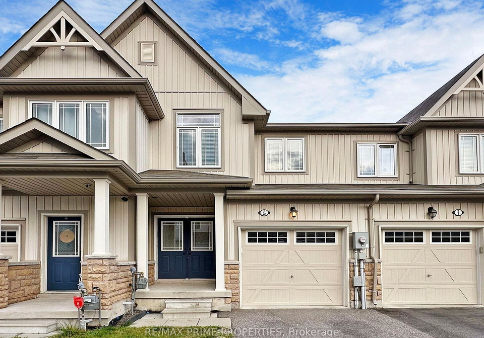 5-dykstra-lane-clarington-ontario-e12439134