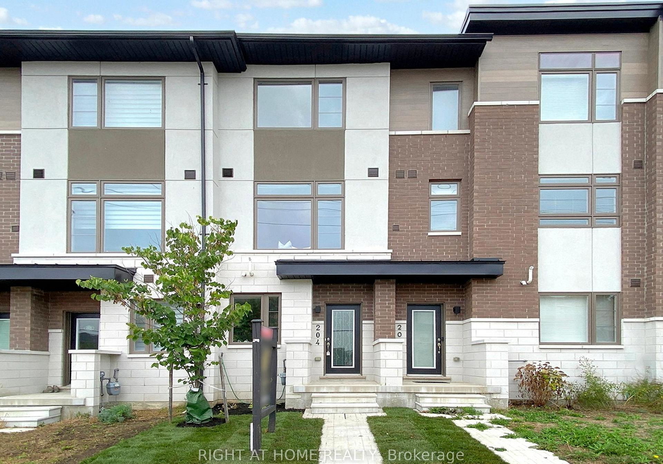 250-finch-avenue-pickering-ontario-e12439192