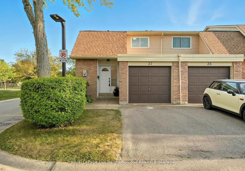 37-robbie-crescent-ajax-ontario-e12439982