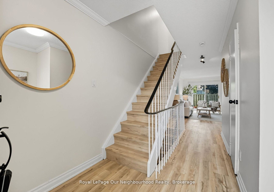 37-robbie-crescent-ajax-ontario-e12439982