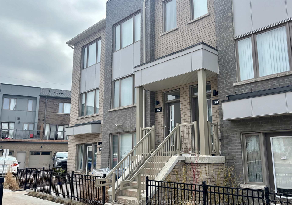 1525-kingston-road-pickering-ontario-e12440722