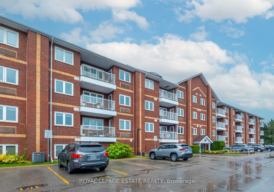 195-lake-driveway-w-ajax-ontario-e12440727
