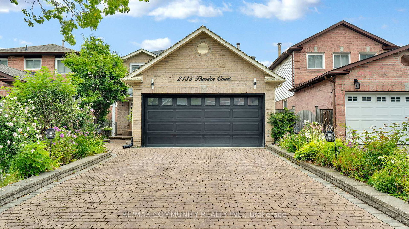 2135-theoden-court-pickering-ontario-e12441005
