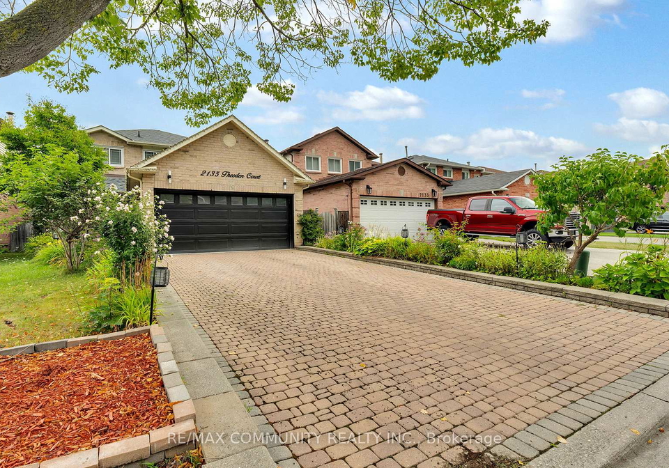 2135-theoden-court-pickering-ontario-e12441005