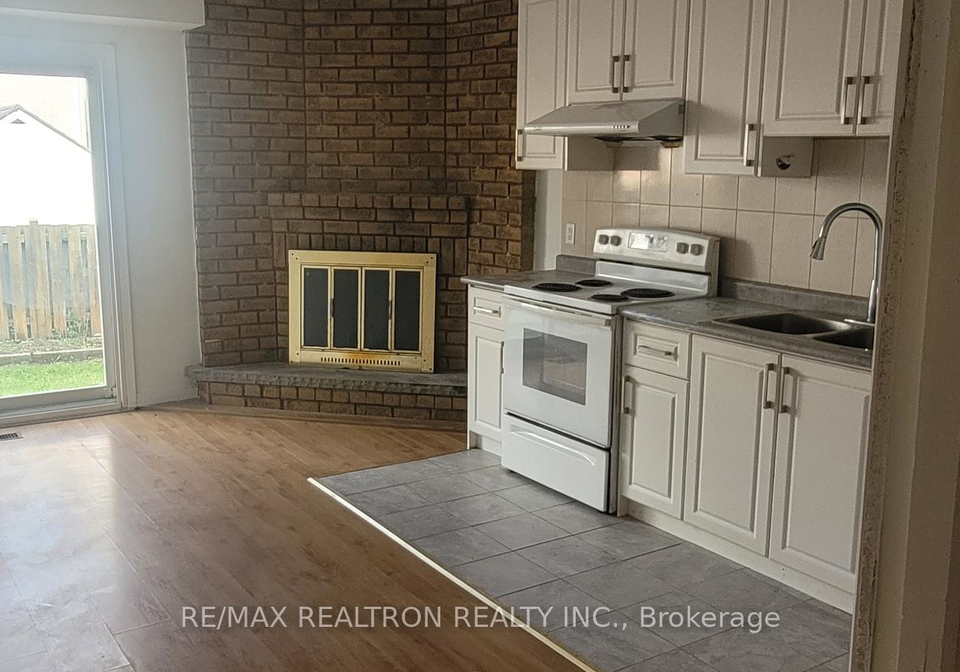28-greenleaf-terrace-ground-floor-scarborough-ontario-e12441270