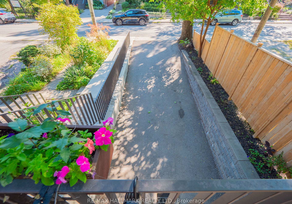 72-bain-avenue-toronto-ontario-e12441284