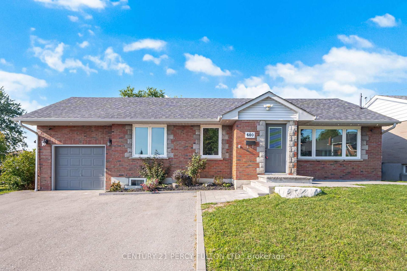 600-ridgeway-avenue-oshawa-ontario-e12442626