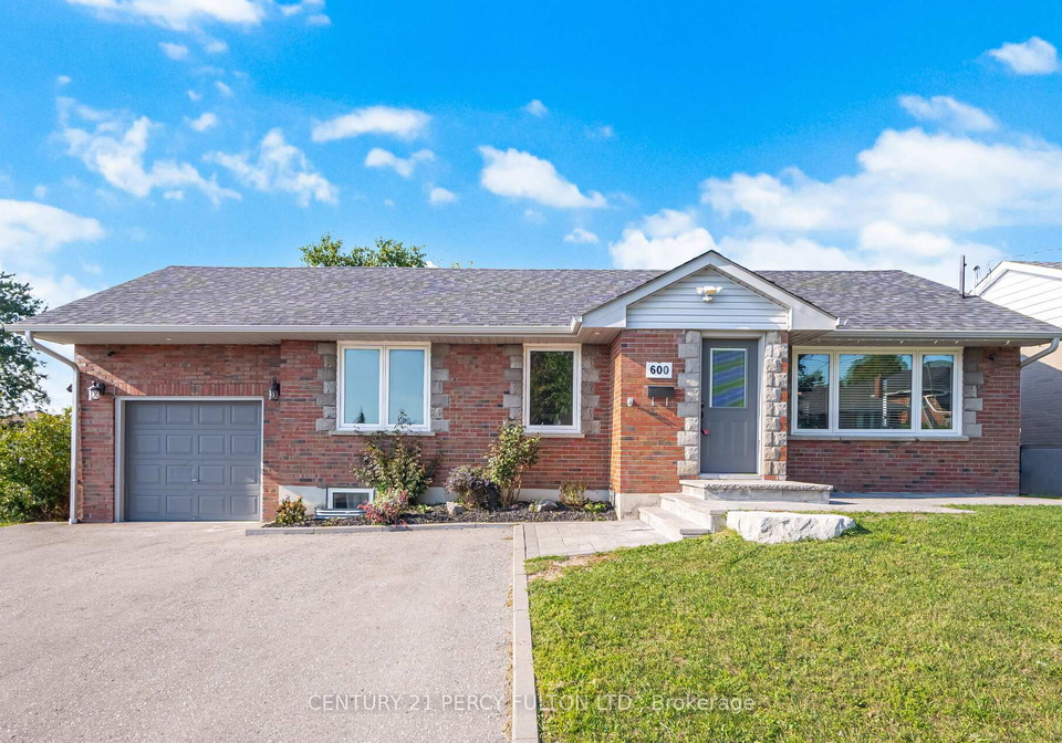 600-ridgeway-avenue-oshawa-ontario-e12442626