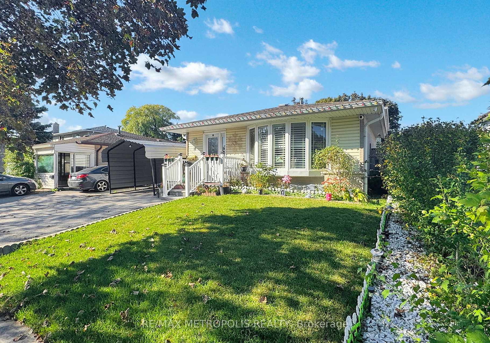 18-hutcherson-square-scarborough-ontario-e12442740