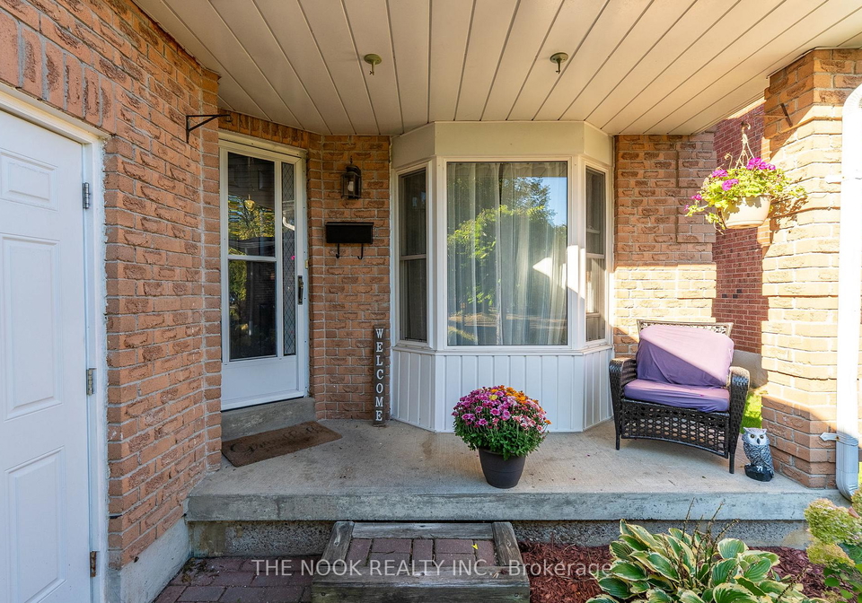 1090-benton-crescent-pickering-ontario-e12442747
