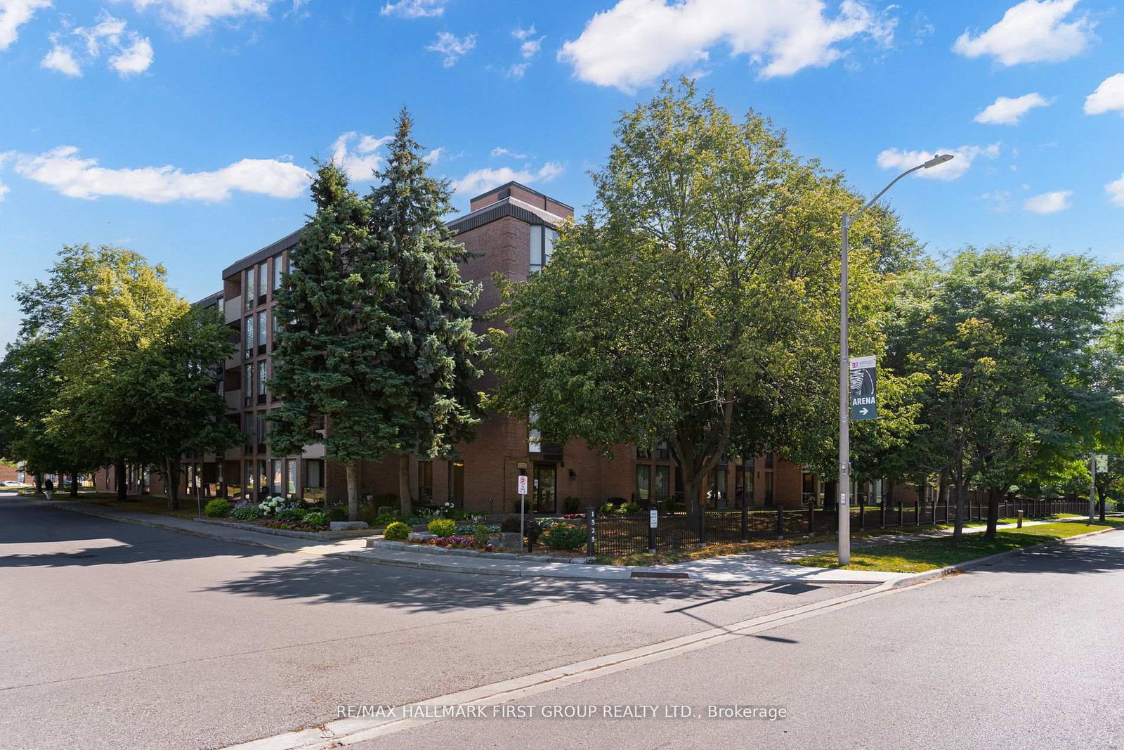 1525-diefenbaker-court-pickering-ontario-e12443623