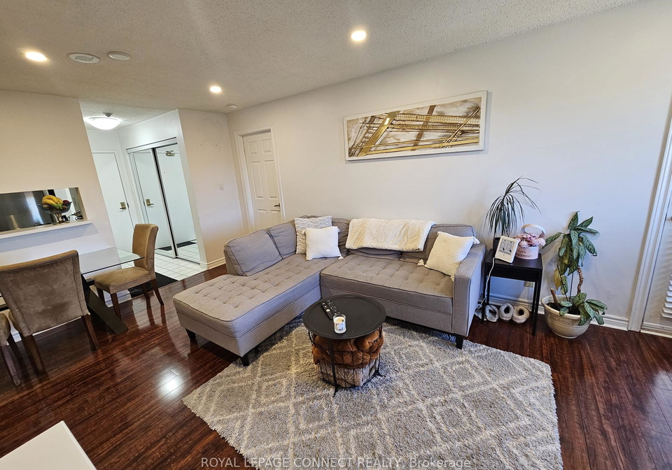 195-lake-driveway-w-ajax-ontario-e12444530