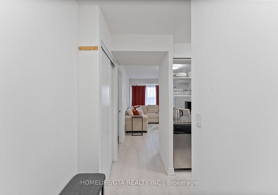 151-village-green-square-scarborough-ontario-e12445374