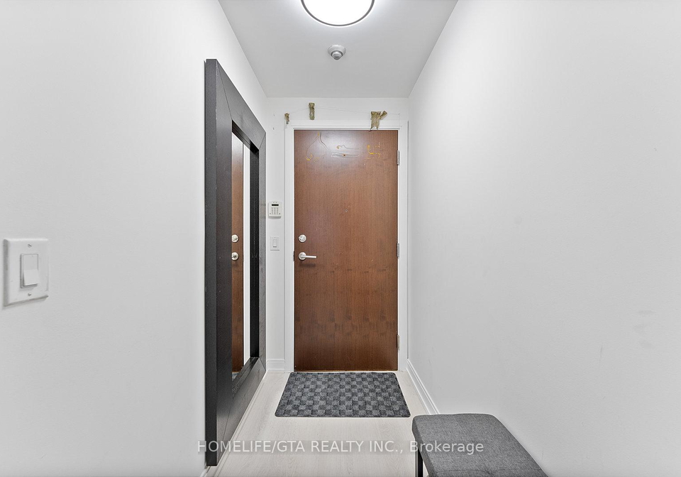 151-village-green-square-scarborough-ontario-e12445374
