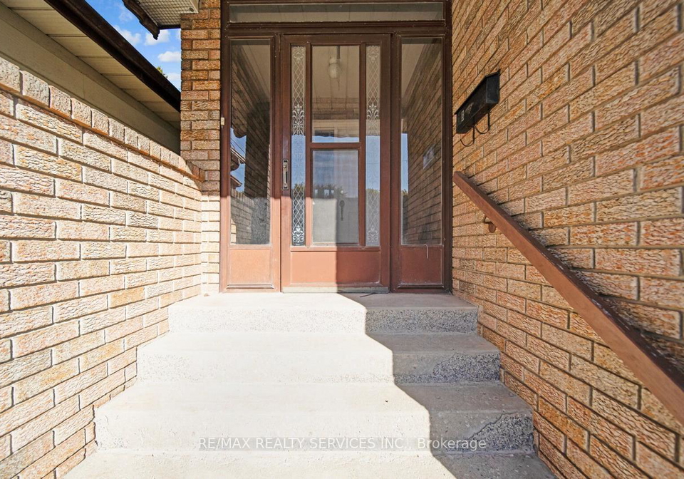 83-haslam-street-scarborough-ontario-e12445884
