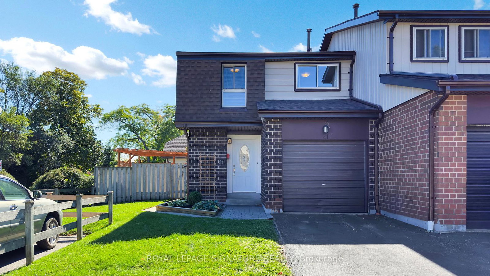 21-jenkins-lane-ajax-ontario-e12446058