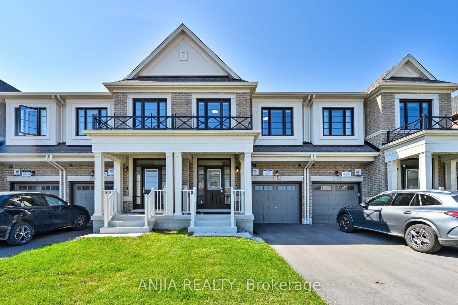 16-velvet-drive-whitby-ontario-e12446635
