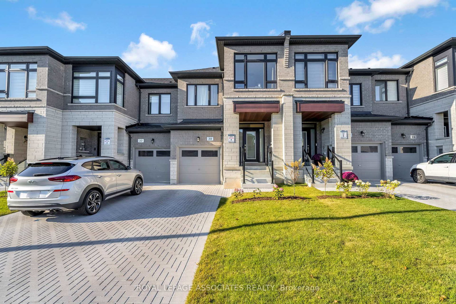 30-mountainside-crescent-whitby-ontario-e12447244