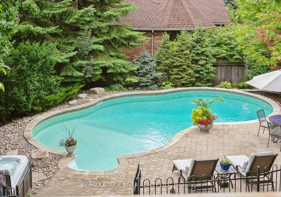 19-gilchrist-court-whitby-ontario-e12447253
