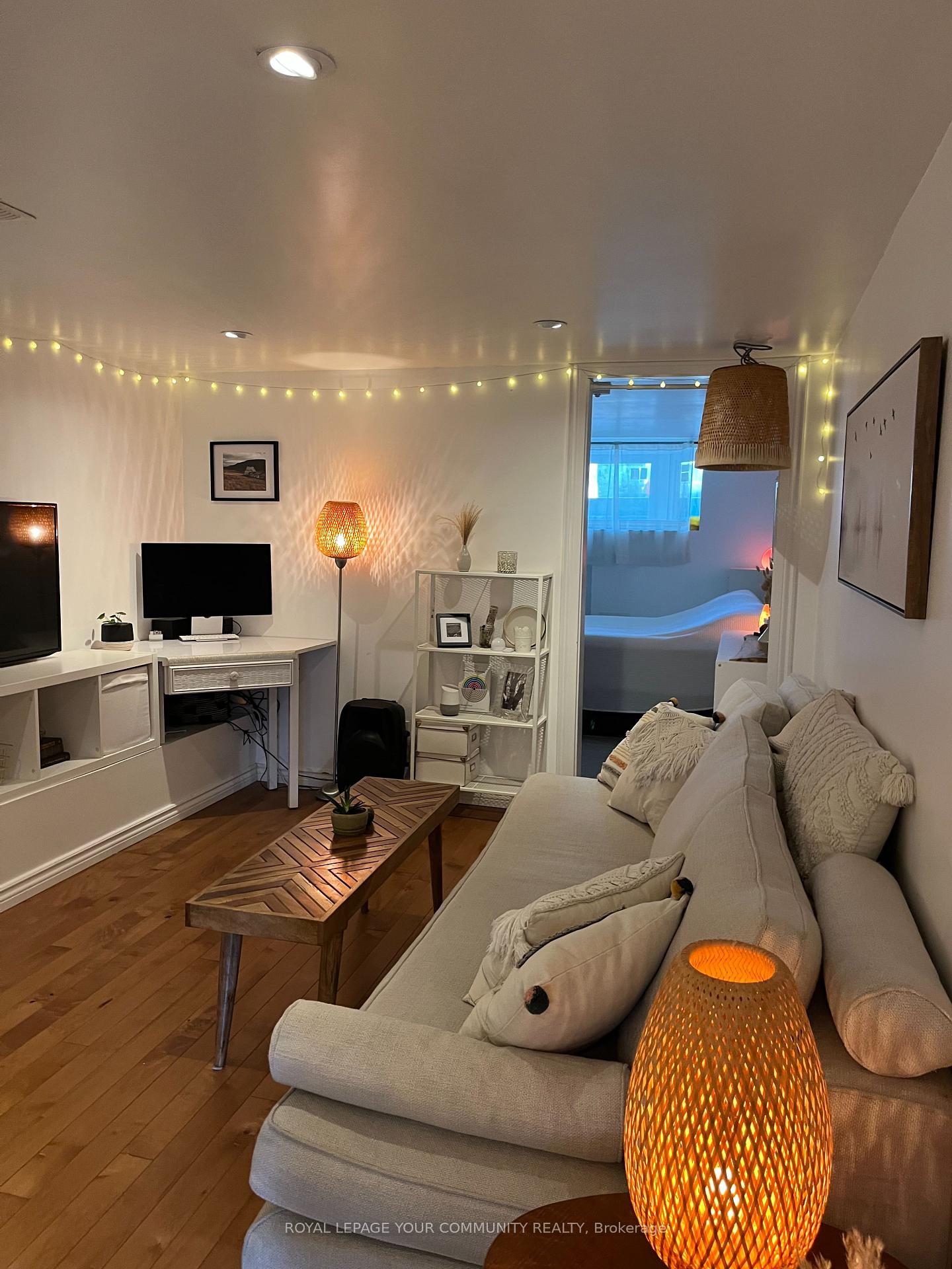 92-kenilworth-lower-avenue-toronto-ontario-e12447631