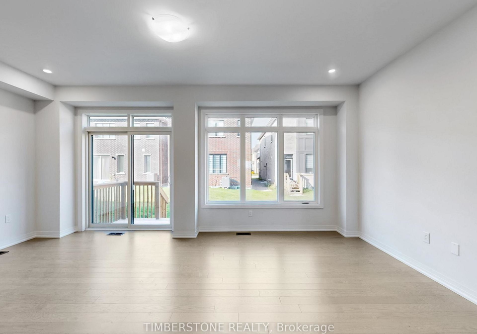 3046-sideline-16-pickering-ontario-e12447870