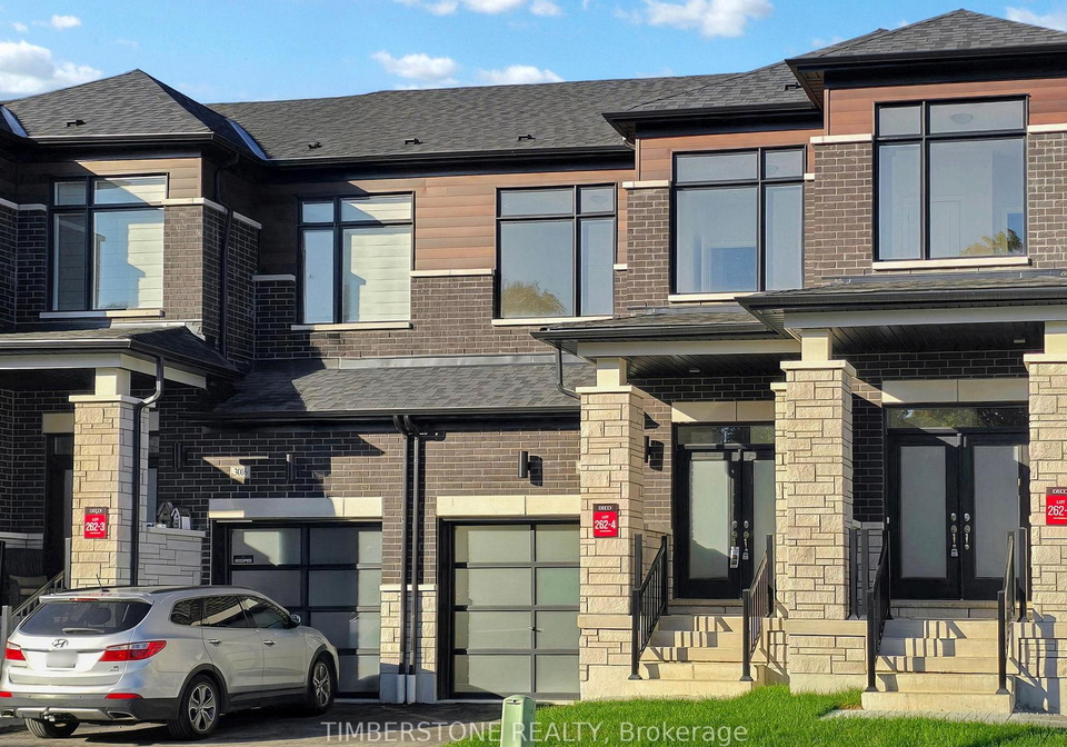 3018-sideline-16-pickering-ontario-e12448299