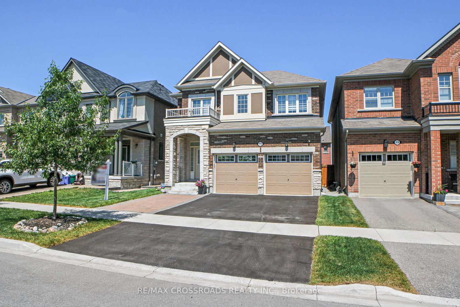 15-littlebeck-crescent-whitby-ontario-e12448379