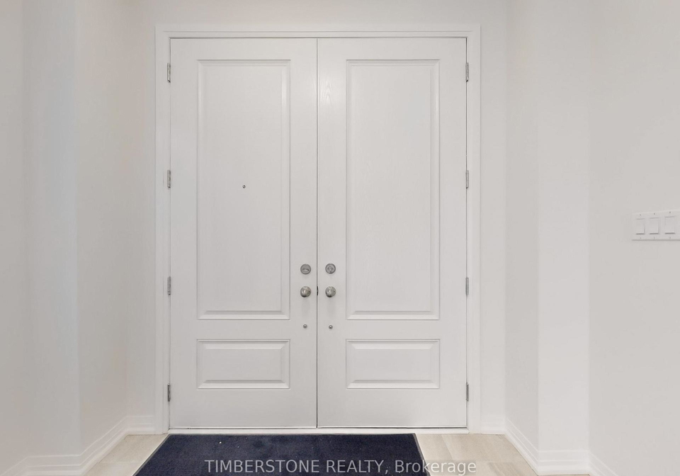 1030-pisces-trail-pickering-ontario-e12448693