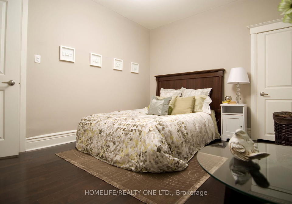 120gerrard-street-e-toronto-ontario-e12448818