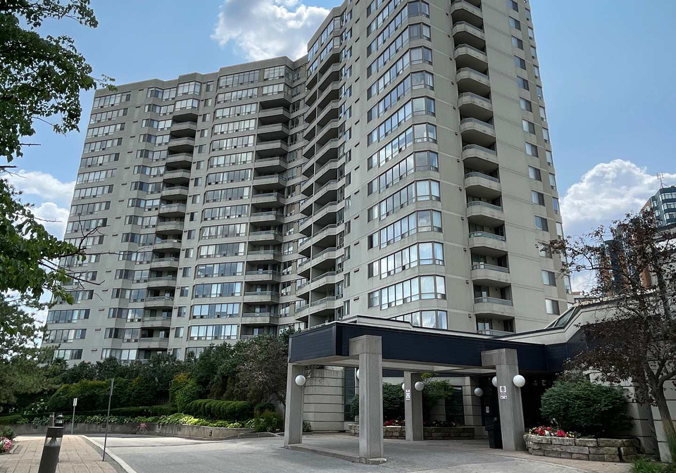 150-alton-towers-circle-scarborough-ontario-e12449120