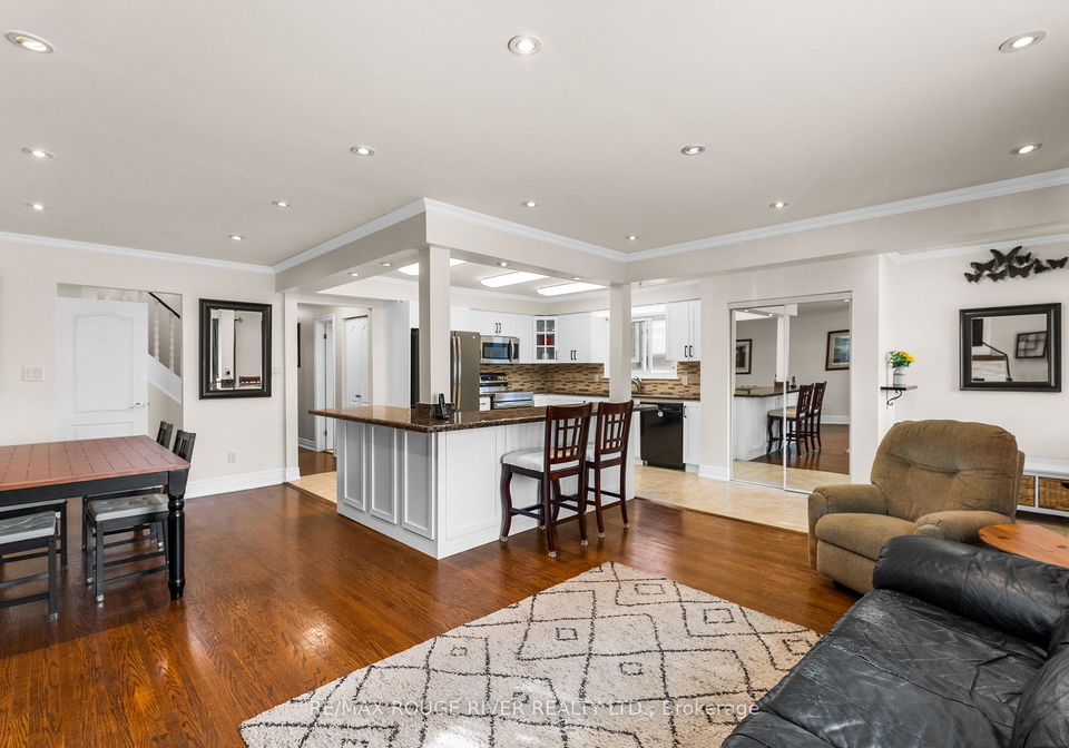 22-tweedrock-crescent-scarborough-ontario-e12449595